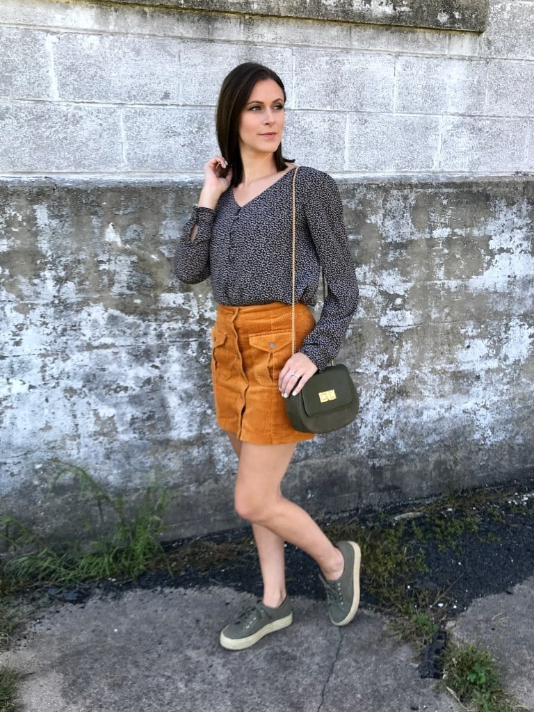 Orange Corduroy Mini Skirt With Printed Blouse and Green Sneakers Orange Corduroy Mini Skirt With Printed Blouse and Green Sneakers — Corduroy Skirt Outfit