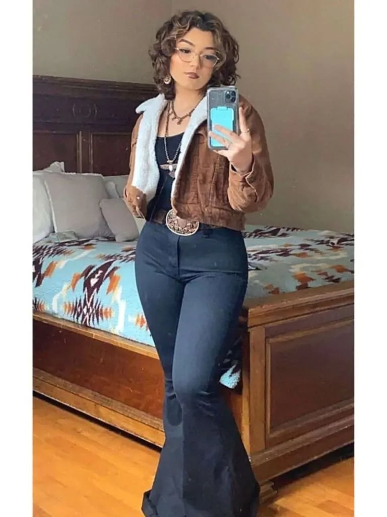 Sherpa-lined corduroy jacket with flared jeans, Close-Up Take Sherpa-lined corduroy jacket with flared jeans, Close-Up Take — Country Concert Outfits Ideas