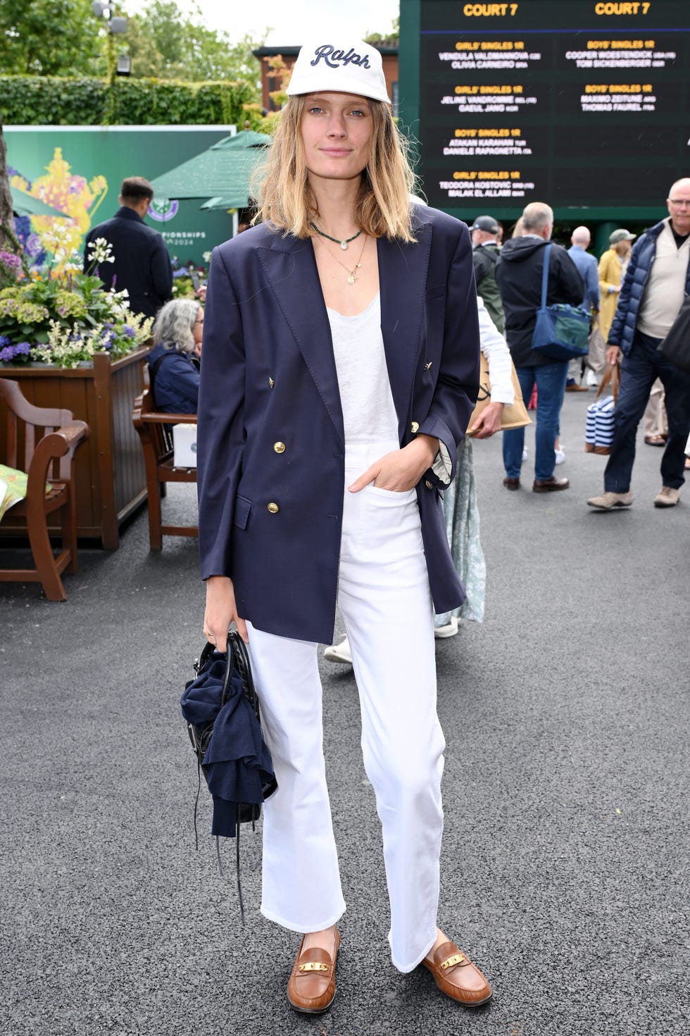 Navy double-breasted blazer with linen trousers Navy double-breasted blazer with linen trousers — Court Outfits