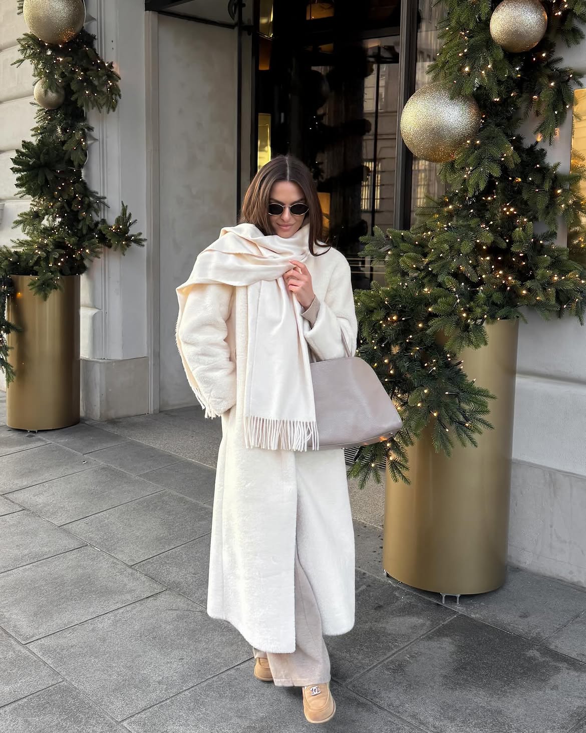Cozy Cream Teddy Coat Winter Look