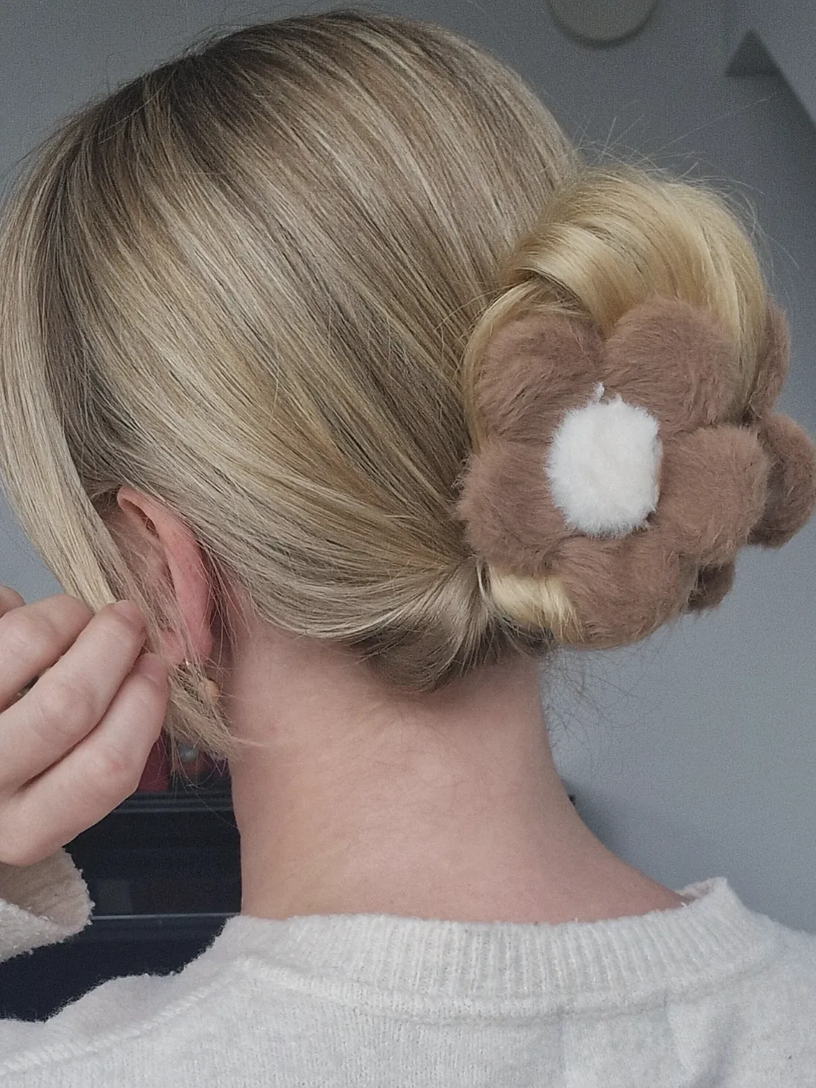 Cozy Floral Bun With Honey Blonde Balayage