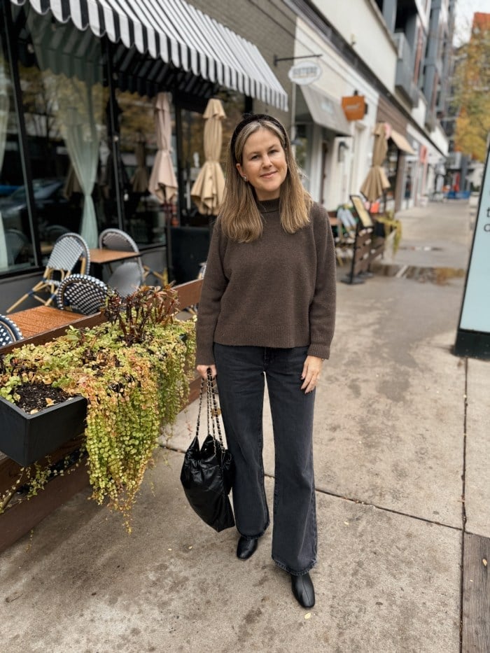 Brown Cropped Sweater with Wide Leg Jeans Brown Cropped Sweater with Wide Leg Jeans — Crewneck Outfits