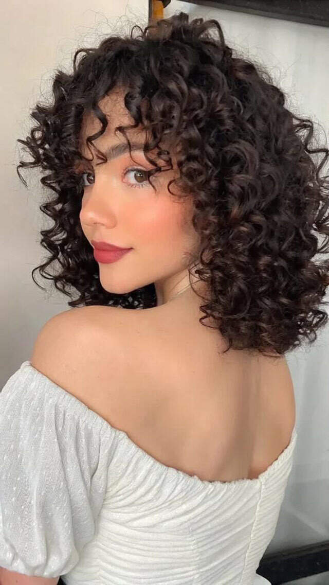 Collarbone Bob With Layers And Curtain Bangs, Dark Brown Collarbone Bob With Layers And Curtain Bangs, Dark Brown — Curly Hair Hairstyles