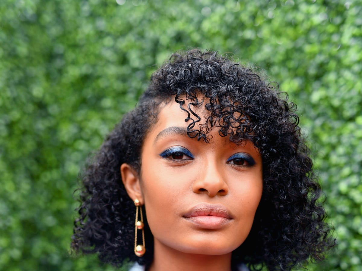 Thick Curly Short Bob With Defined Curls Thick Curly Short Bob With Defined Curls — Curly Hair Natural