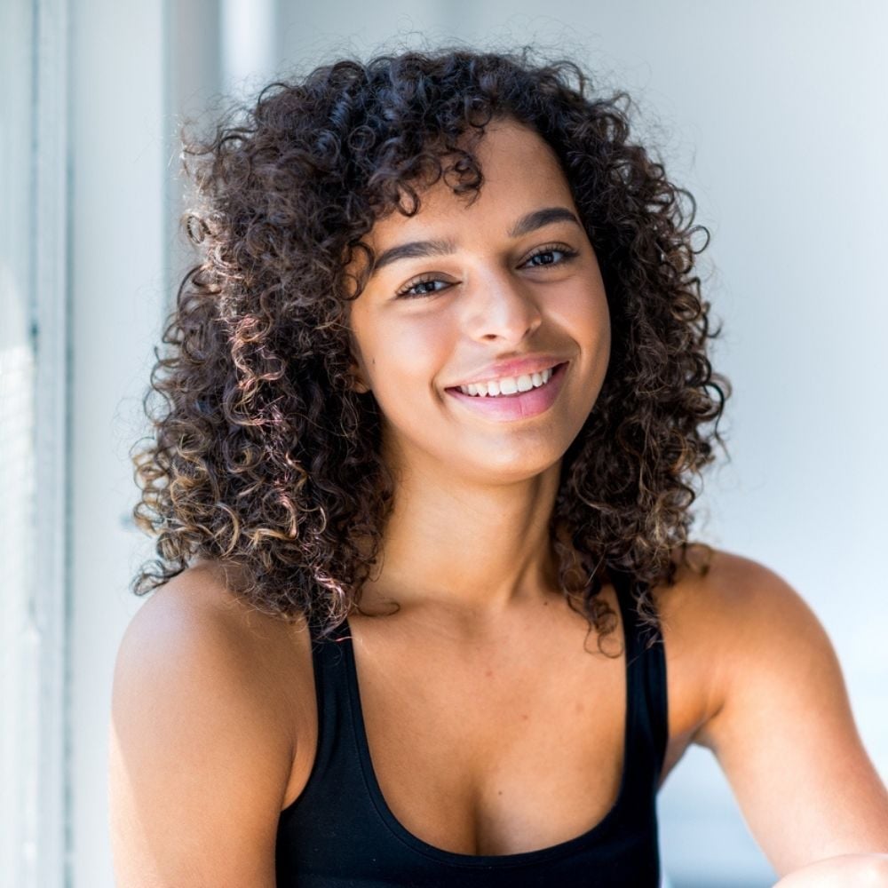 Thick Dark Brown Curly Hair With Defined Curls Thick Dark Brown Curly Hair With Defined Curls — Curly Hair Natural