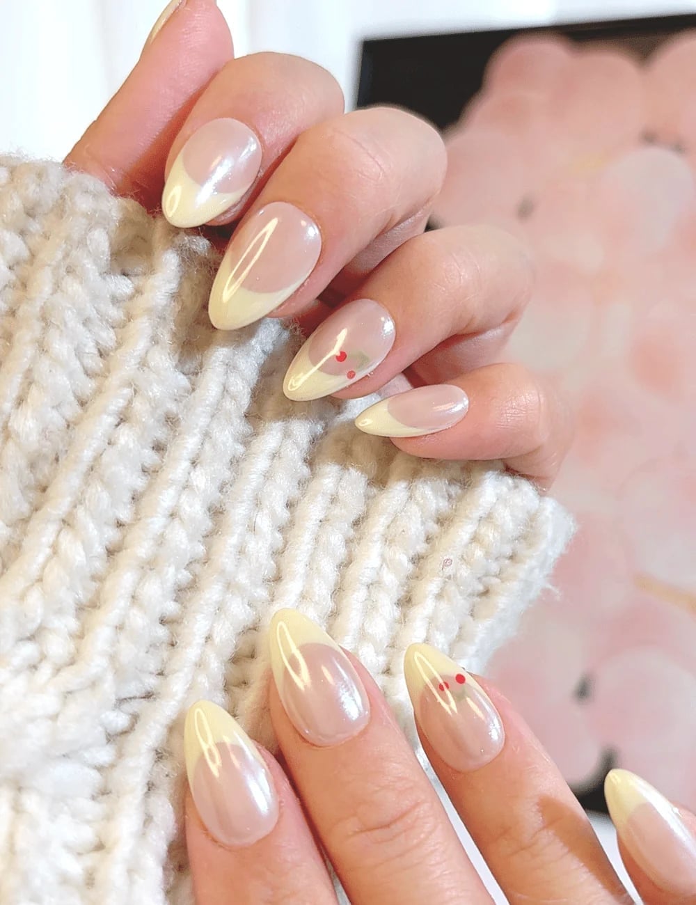 Short Almond Cherry Accent Nails Short Almond Cherry Accent Nails — Cute Almond Nails