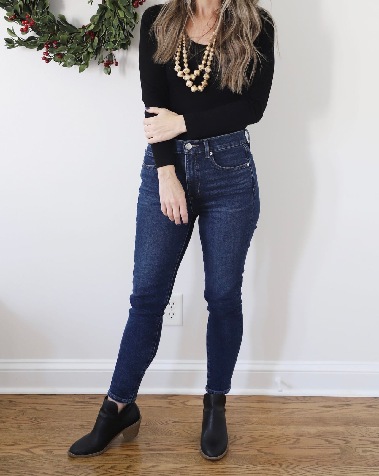 Skinny Jeans with Black Long-Sleeve Top Skinny Jeans with Black Long-Sleeve Top — Cute Church Outfit