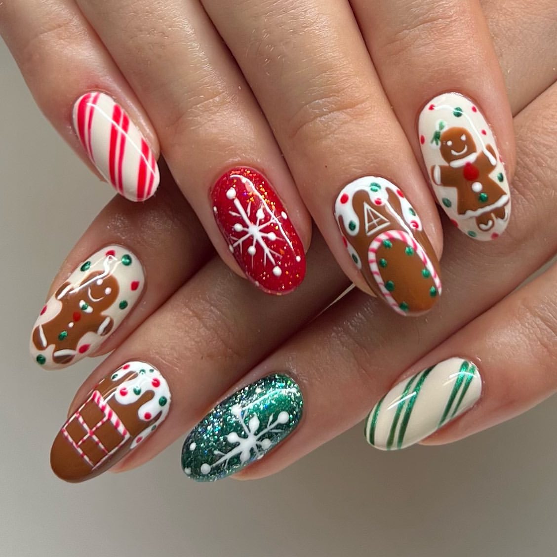 Cute Gingerbread Man Christmas Nail Art