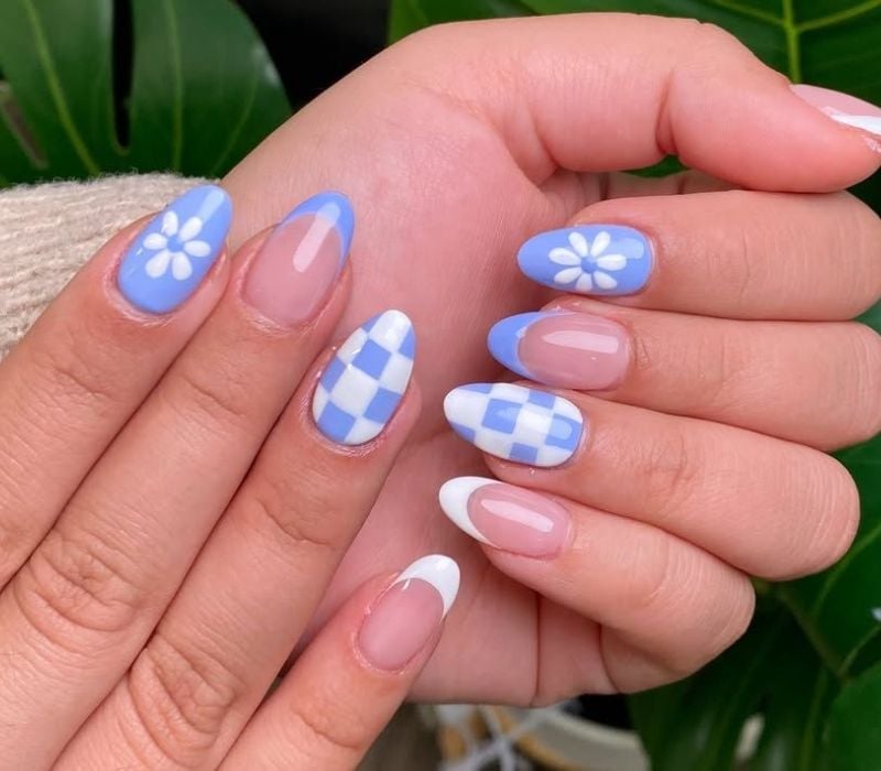 Medium Almond Floral French Tip Nails, Glossy Medium Almond Floral French Tip Nails, Glossy — Cute Nails