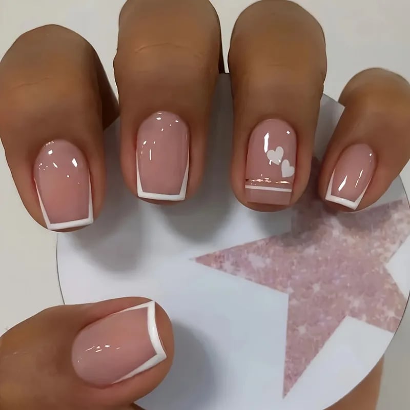 Nude White French Heart Rose Gold Stripe Short Square Nails Nude White French Heart Rose Gold Stripe Short Square Nails — Cute Square Nails