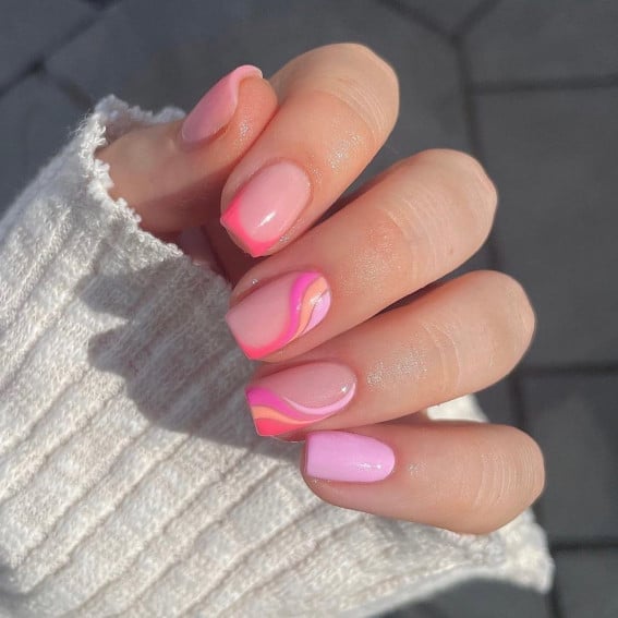 Light Pink Wavy Line Abstract Short Square Nails Light Pink Wavy Line Abstract Short Square Nails — Cute Square Nails