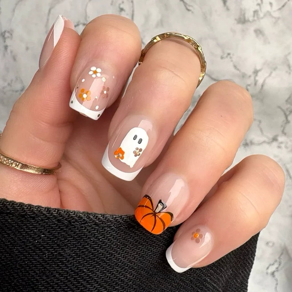 Ghost Pumpkin Flower Short Square Halloween Nails Ghost Pumpkin Flower Short Square Halloween Nails — Cute Square Nails