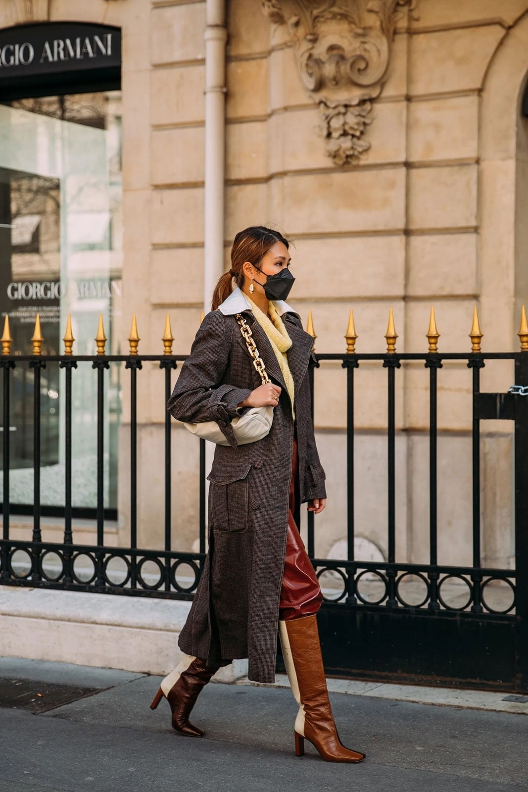Gray Textured Coat with Yellow Top and Burgundy Trousers Gray Textured Coat with Yellow Top and Burgundy Trousers — Cute Style