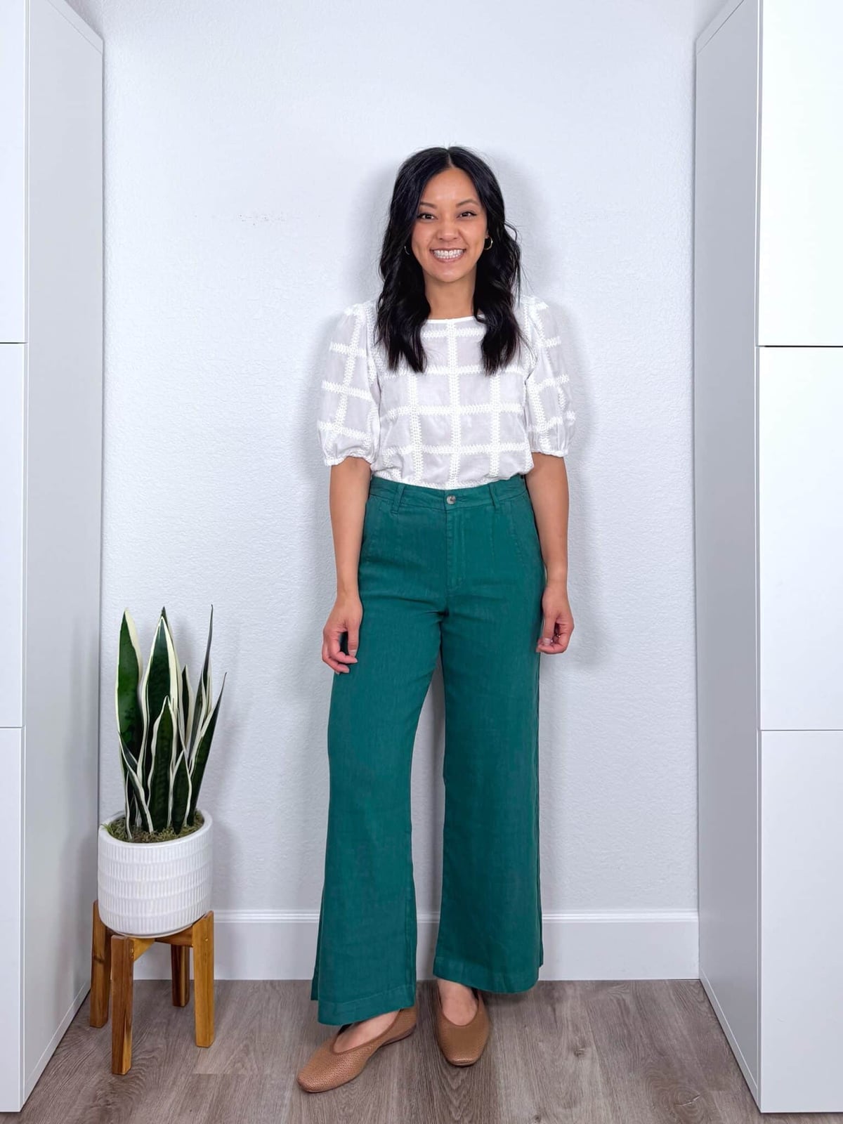 Puff Sleeve Top With Green Wide Leg Trousers Puff Sleeve Top With Green Wide Leg Trousers — Cute Work Outfit