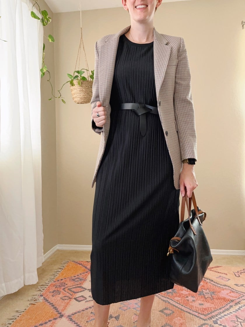 Plaid blazer over black pleated midi dress with leather belt Plaid blazer over black pleated midi dress with leather belt — Dark Academia Outfits