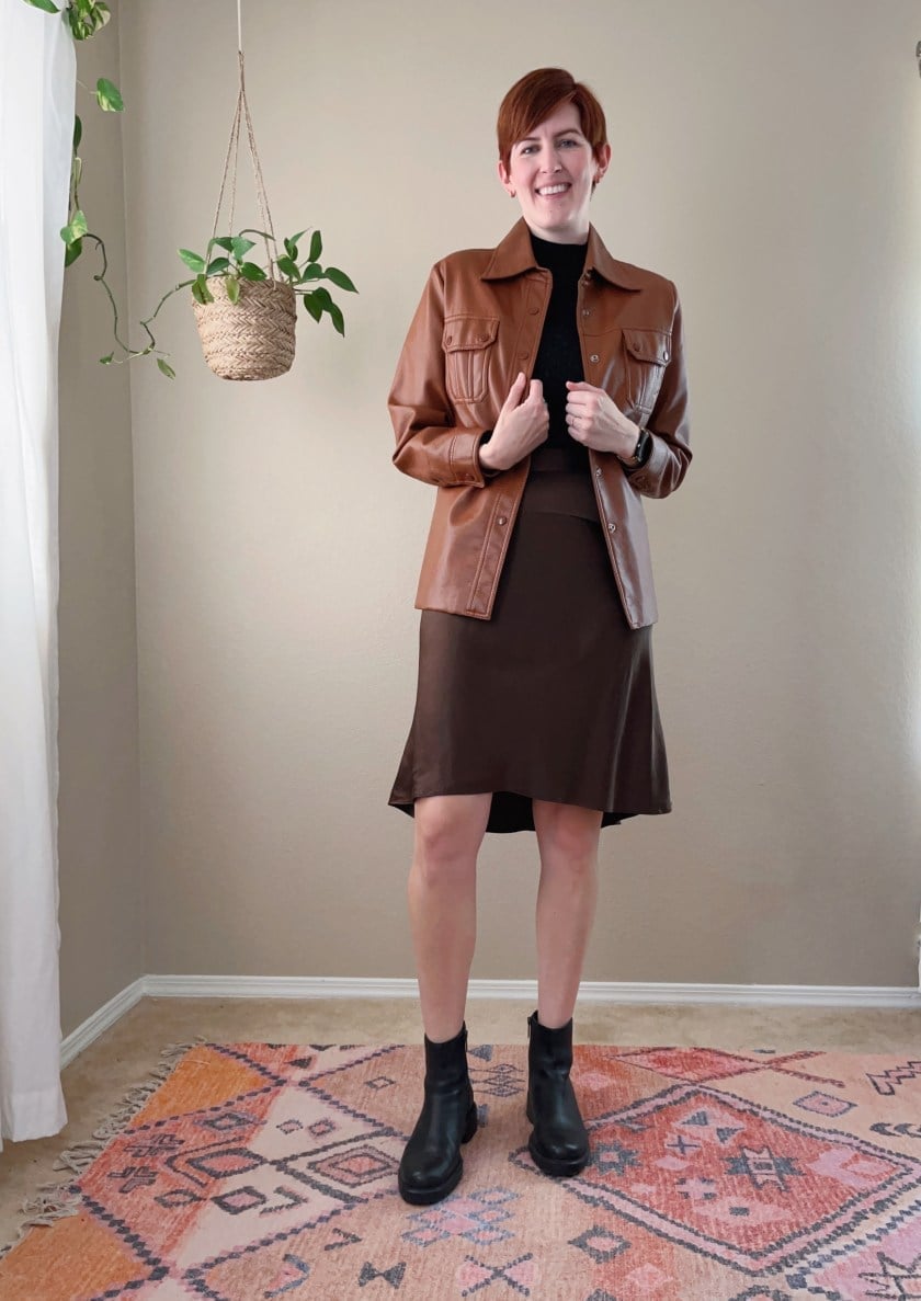 Brown leather jacket over turtleneck and dark brown skirt Brown leather jacket over turtleneck and dark brown skirt — Dark Academia Outfits