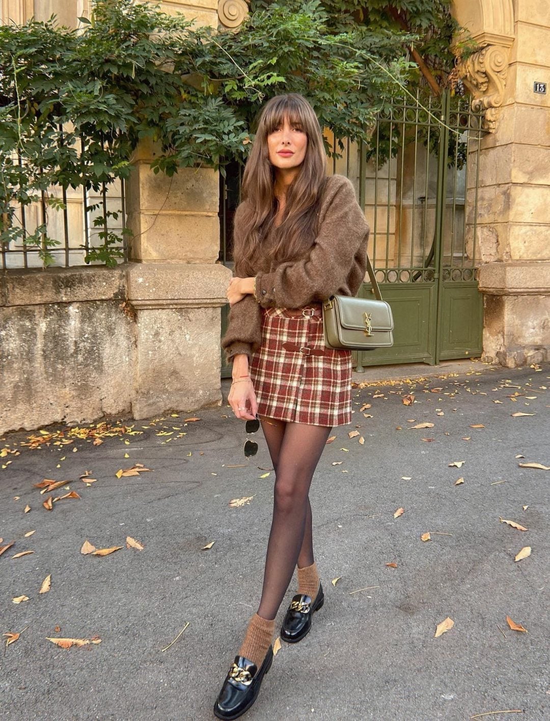 Brown knit cardigan with plaid wool mini skirt and loafers Brown knit cardigan with plaid wool mini skirt and loafers — Dark Academia Outfits