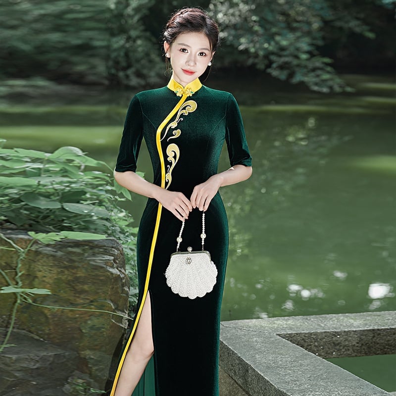 Dark Green Velvet Cheongsam Dress Embroidery Dark Green Velvet Cheongsam Dress Embroidery — Dark Green Dress