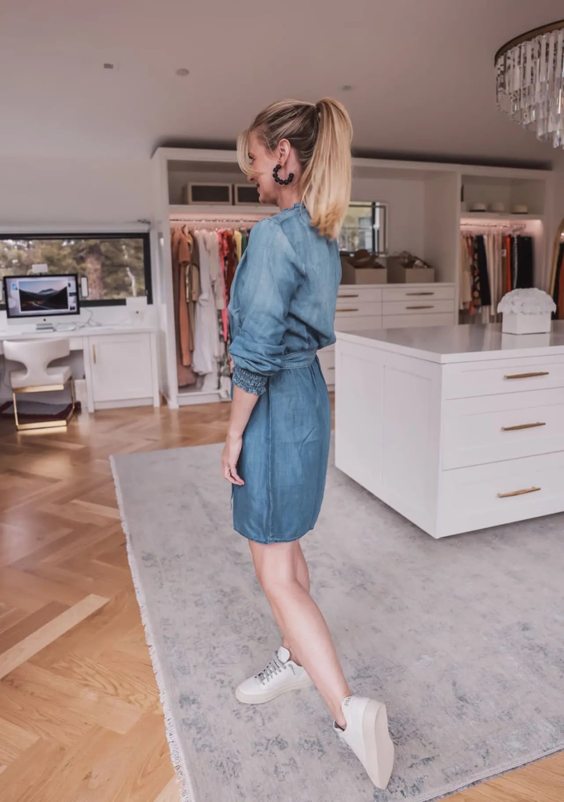 Blue Denim Shirtdress With White Sneakers Blue Denim Shirtdress With White Sneakers — Denim Dress Outfits