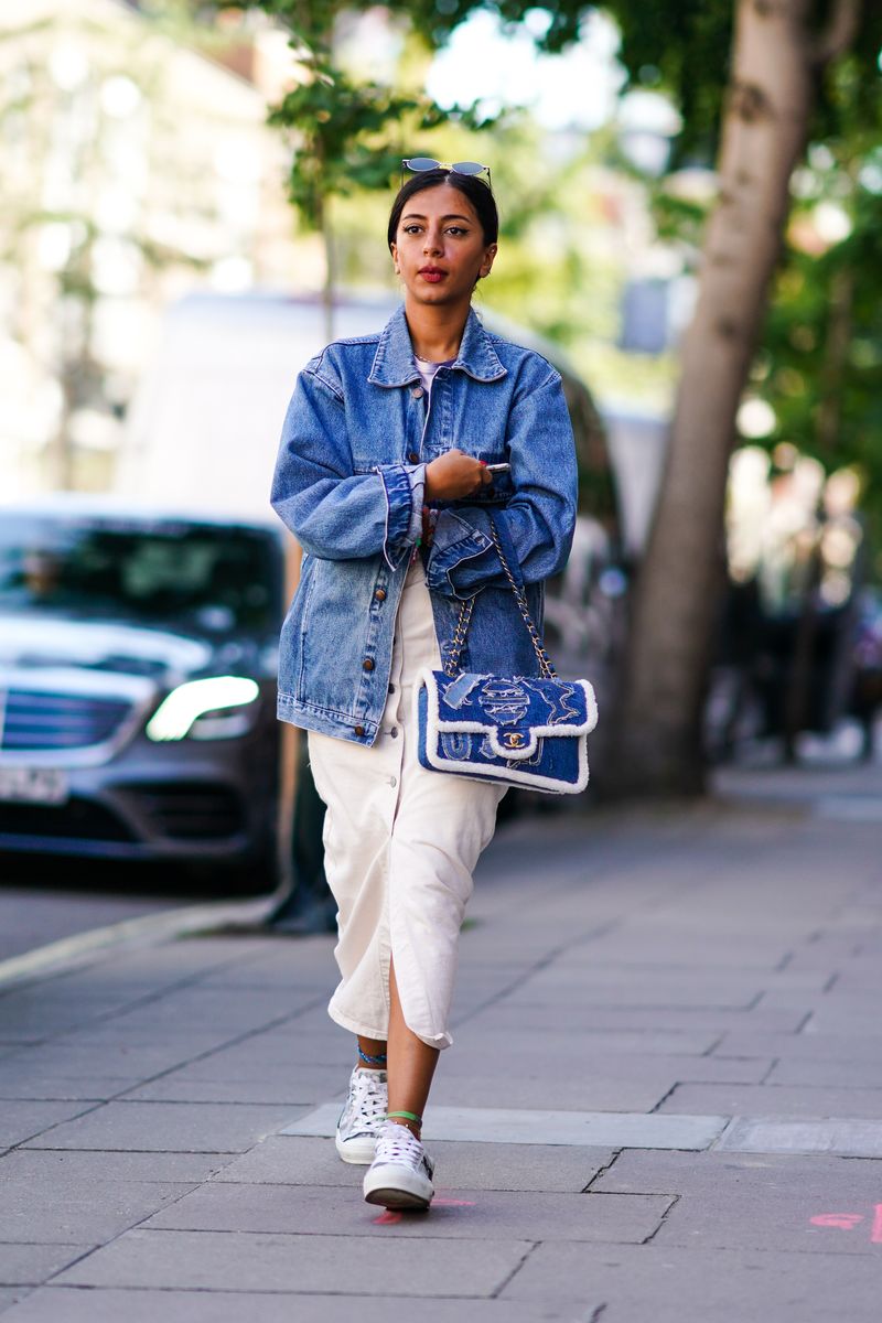Oversized Denim Jacket With White Skirt Oversized Denim Jacket With White Skirt — Denim Jacket Outfits