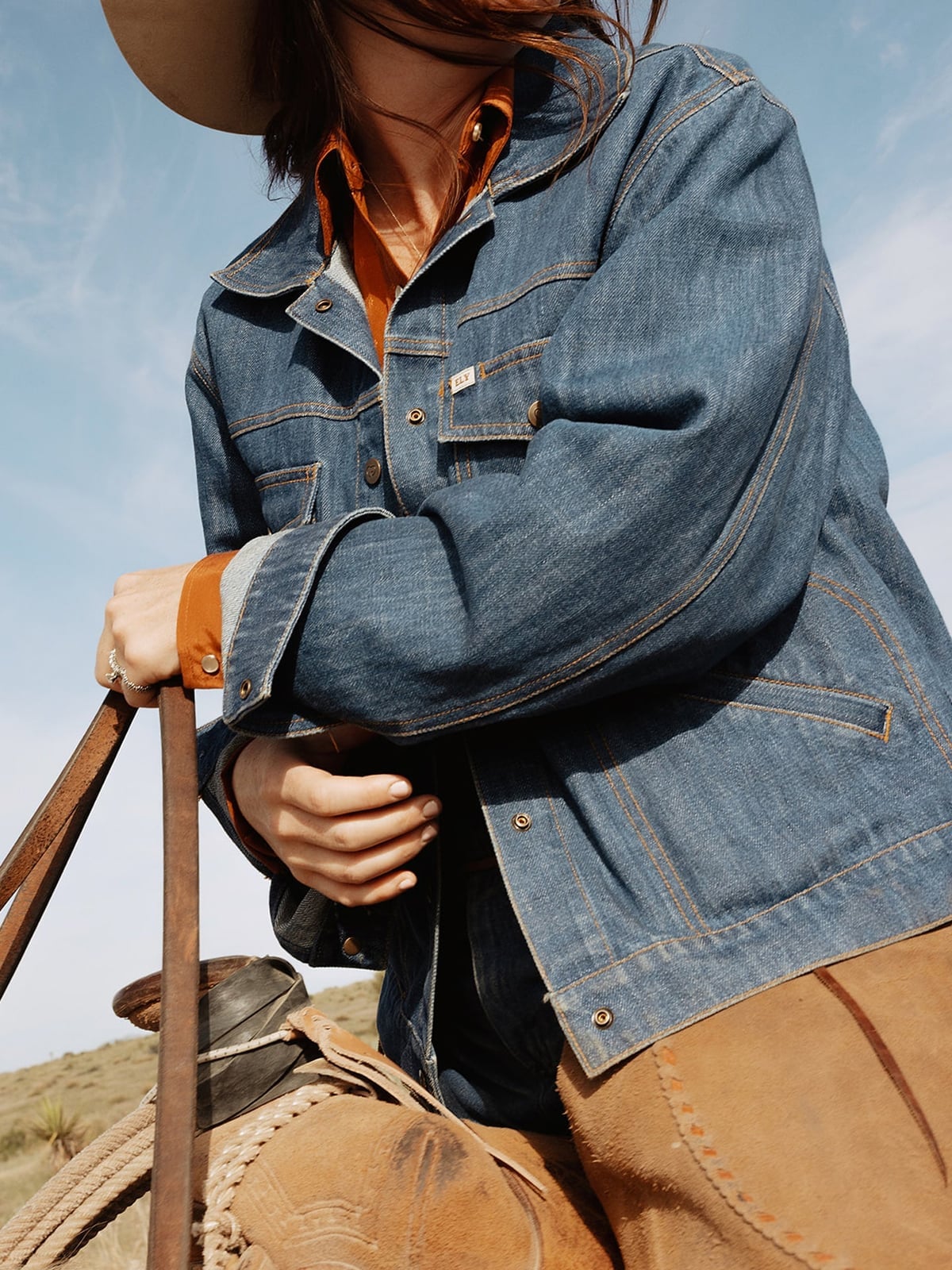 Classic Denim Jacket With Collared Shirt Classic Denim Jacket With Collared Shirt — Denim Jacket Outfits