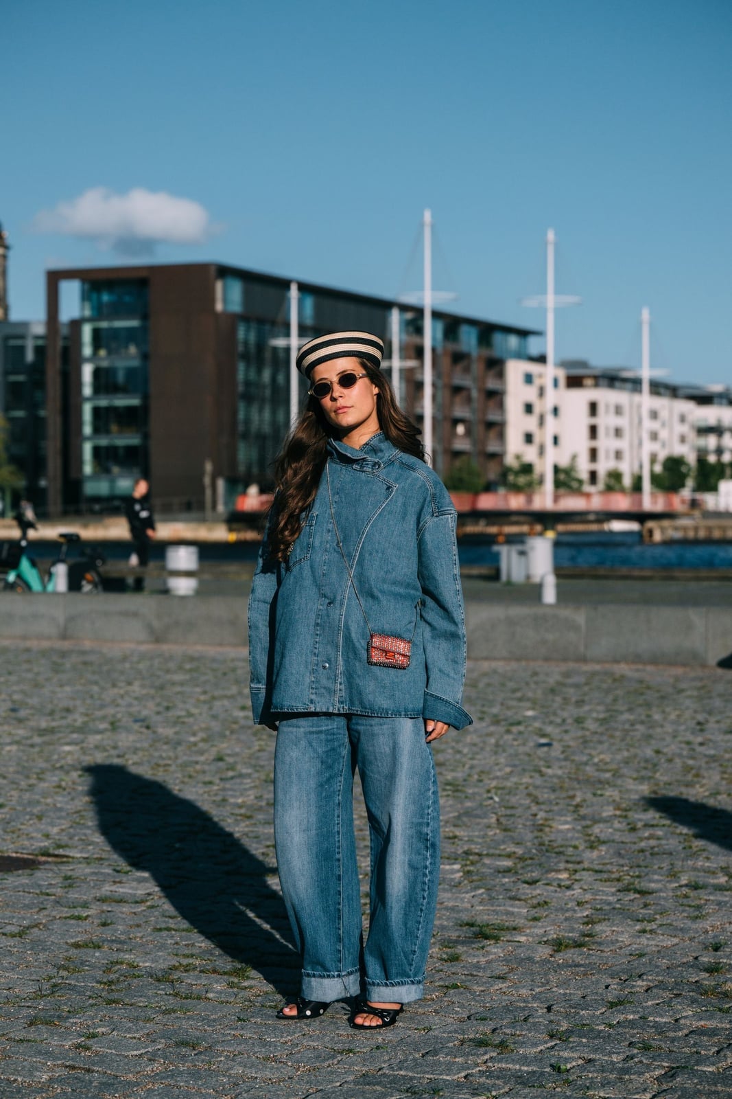 Oversized Denim Jacket And Wide-Leg Jeans Oversized Denim Jacket And Wide-Leg Jeans — Denim Jacket Outfits
