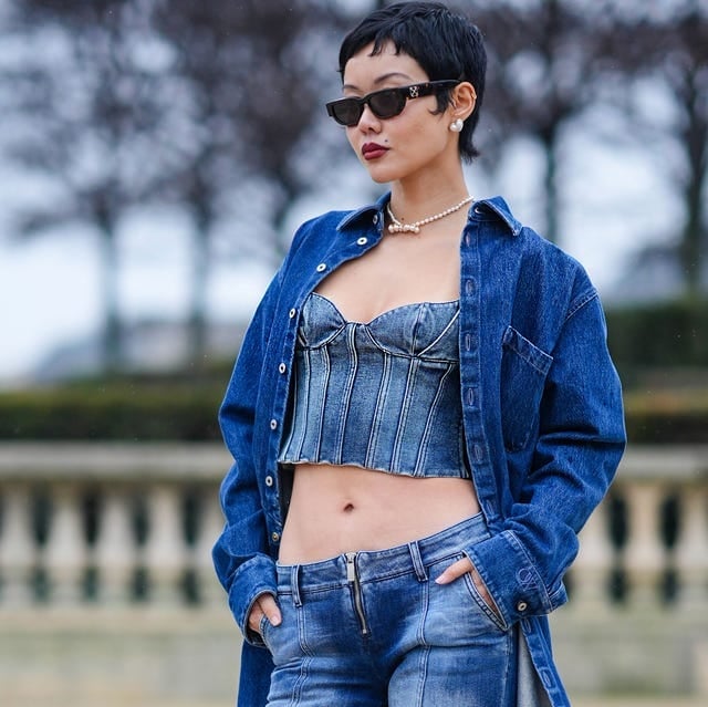 Denim Jacket Over Denim Corset Top With Jeans Denim Jacket Over Denim Corset Top With Jeans — Denim Outfits
