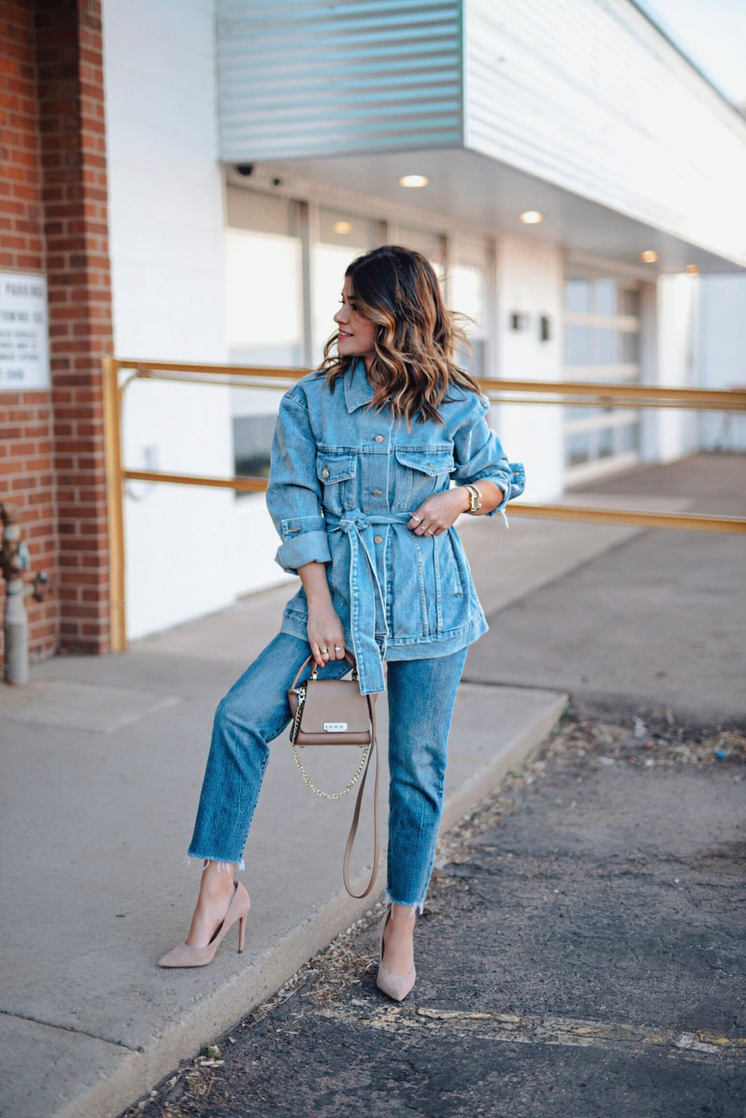 Belted Denim Jacket With Light Wash Jeans Belted Denim Jacket With Light Wash Jeans — Denim Outfits
