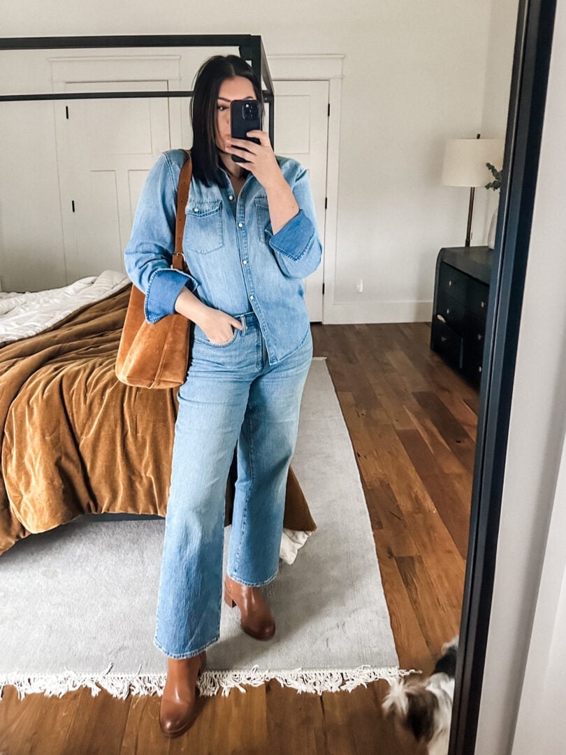 Denim shirt tucked into wide-leg jeans with brown boots Denim shirt tucked into wide-leg jeans with brown boots — Denim Top Outfit