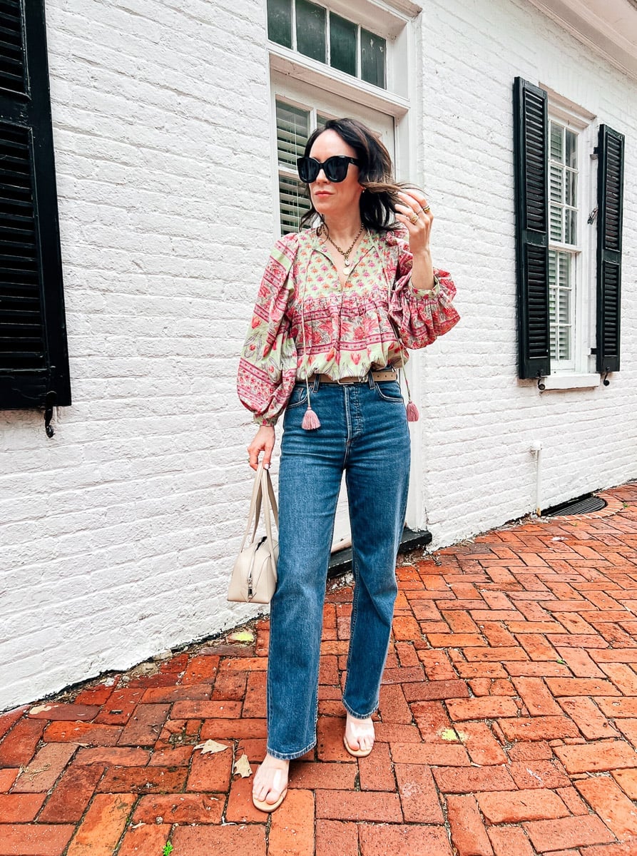 Printed Tassel Blouse with Straight Leg Jeans, Close-Up Take Printed Tassel Blouse with Straight Leg Jeans, Close-Up Take — Dinner Outfits