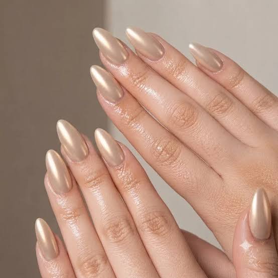 Short Almond Pale Gold Chrome Dip Nails Short Almond Pale Gold Chrome Dip Nails