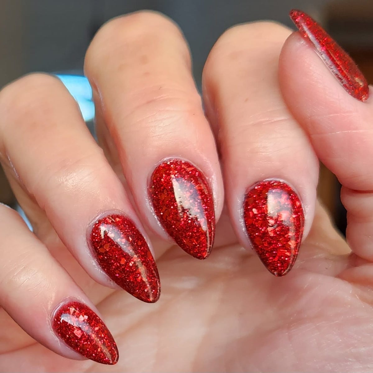 Medium Almond Vibrant Red Glitter Dip Nails Medium Almond Vibrant Red Glitter Dip Nails