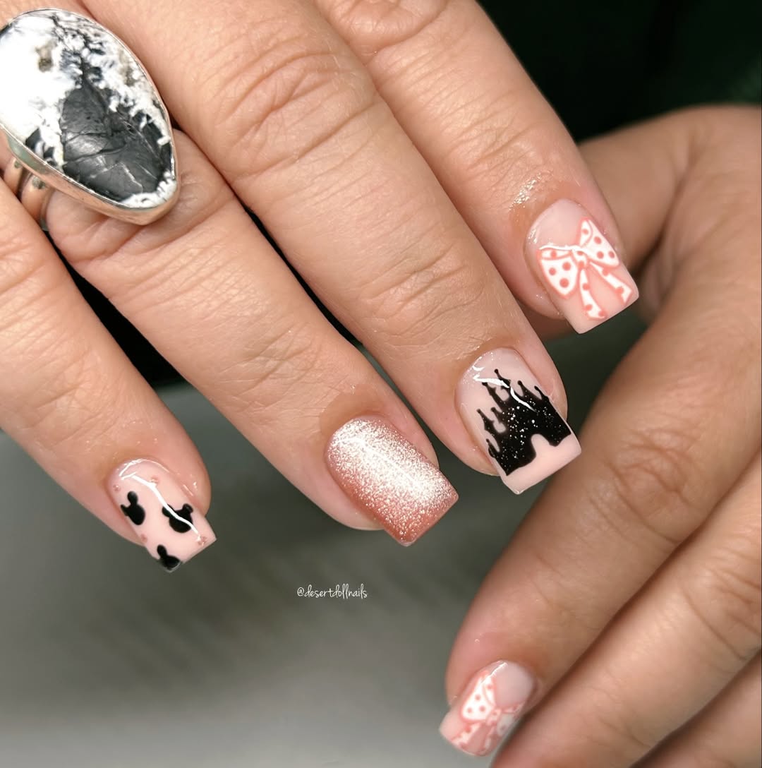 Mickey Ears Castle Silhouette Short Square Nails Mickey Ears Castle Silhouette Short Square Nails — Disney Nails