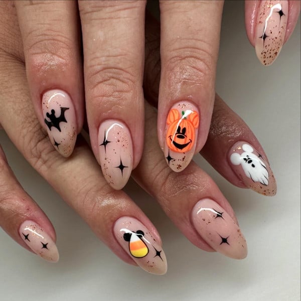 Halloween 3D Mickey Pumpkin Short Almond Nails Halloween 3D Mickey Pumpkin Short Almond Nails — Disney Nails