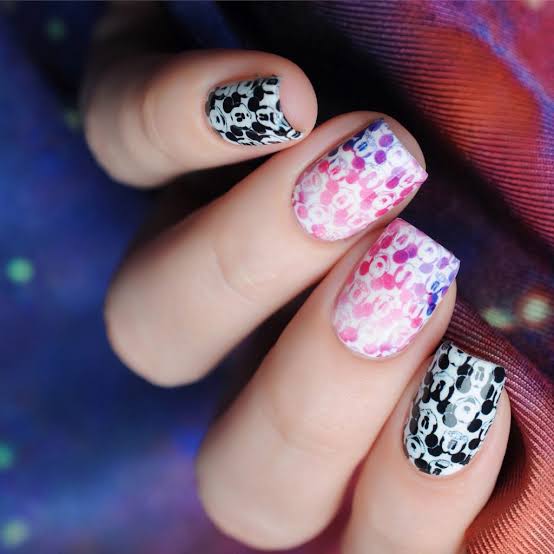 Mickey Mouse Pattern Short Square Nails, Glossy Mickey Mouse Pattern Short Square Nails, Glossy — Disney Nails