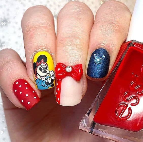 Minnie Mouse Bow Matte Short Almond Nails Minnie Mouse Bow Matte Short Almond Nails — Disney Nails