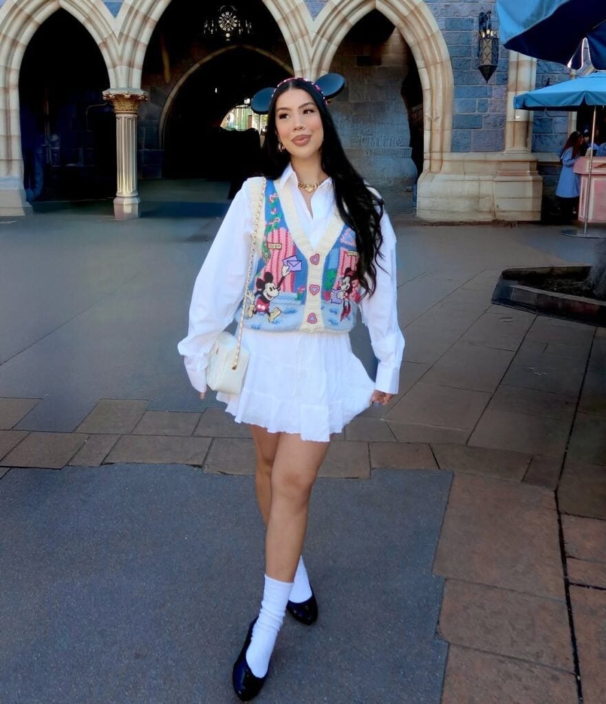 Knit Vest Over Button-Down Shirt With Mini Skirt Knit Vest Over Button-Down Shirt With Mini Skirt — Disney Outfits