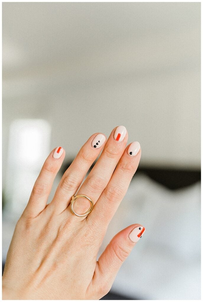 Short Almond Nails with Minimalist Dots and Lines Short Almond Nails with Minimalist Dots and Lines — Dots Nail Designs
