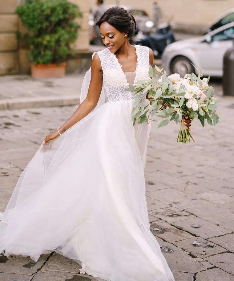White Sleeveless Wedding Dress with Lace Bodice White Sleeveless Wedding Dress with Lace Bodice — Dress Ideas