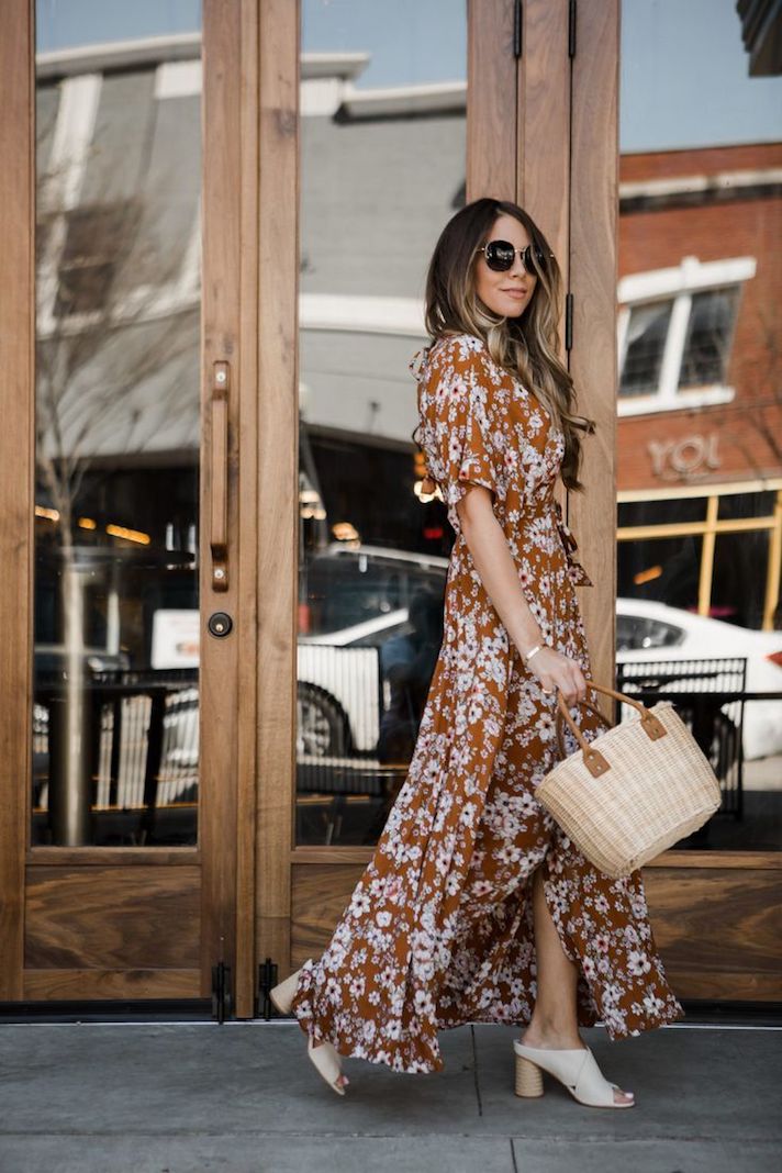 Brown floral print maxi dress with puff sleeves Brown floral print maxi dress with puff sleeves — Dress Outfits
