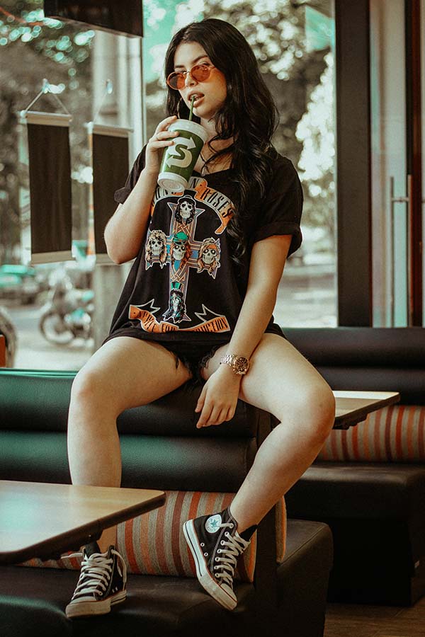 Graphic band t-shirt with distressed denim shorts Graphic band t-shirt with distressed denim shorts — Edgy Outfits