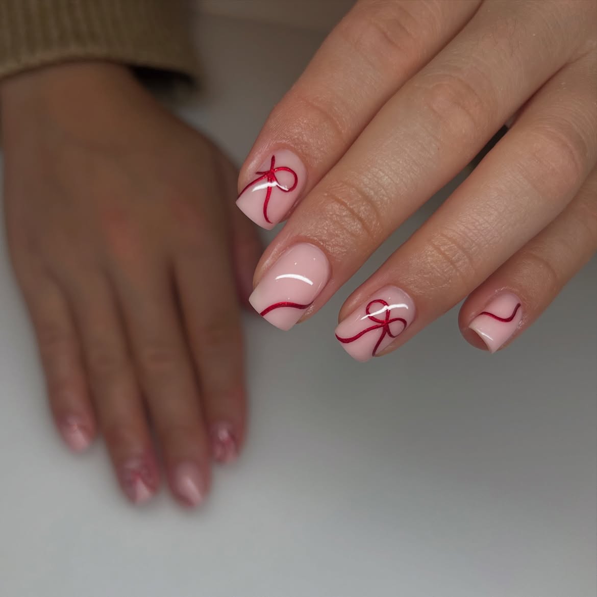 Elegant Red Bow Accent Short Square Nails