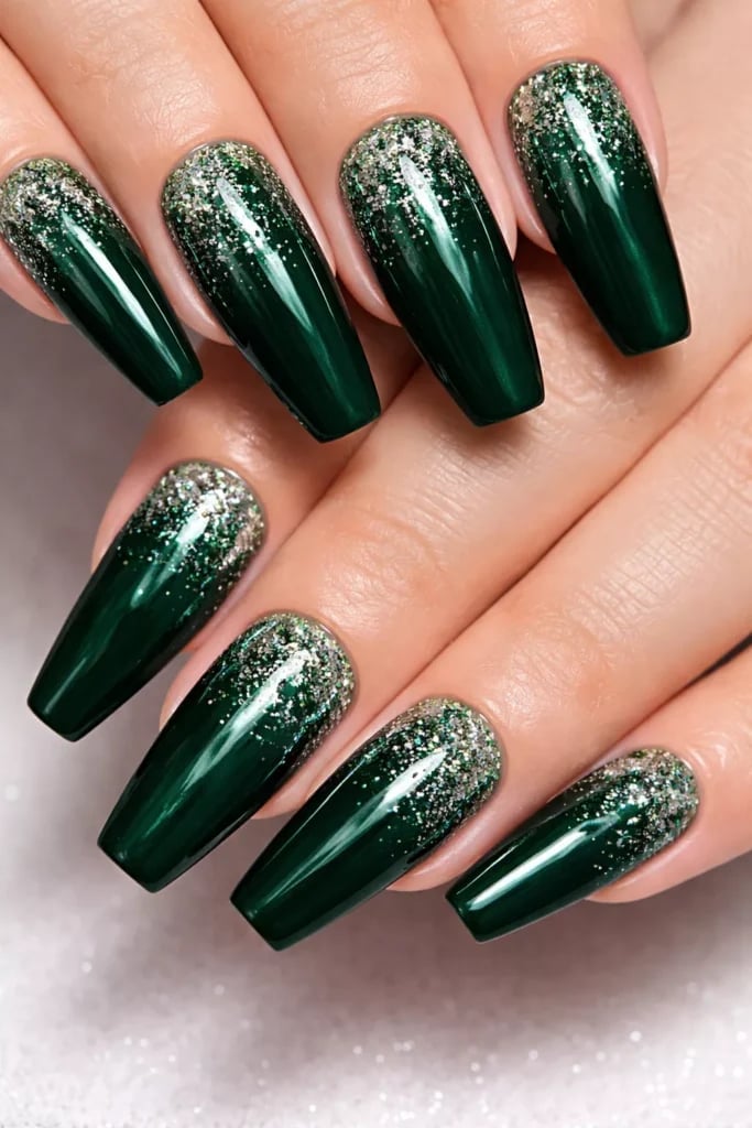 Emerald Green Glitter Ombre Long Coffin Nails Emerald Green Glitter Ombre Long Coffin Nails — Emerald Green Nails