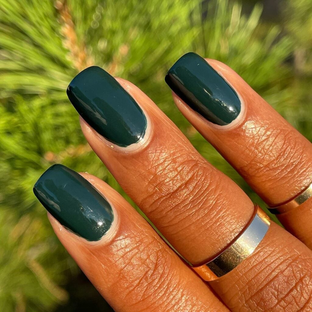 Short Square Glossy Emerald Green Nails Short Square Glossy Emerald Green Nails