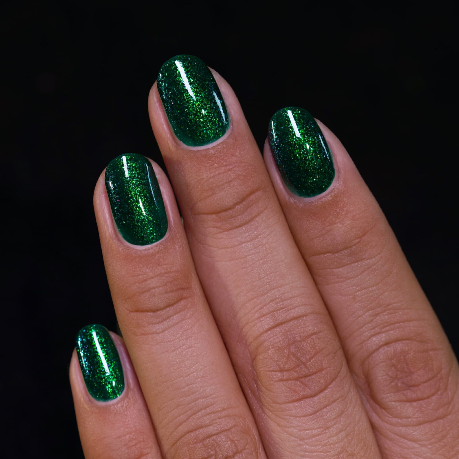 Short Oval Emerald Green Glitter Nails Short Oval Emerald Green Glitter Nails — Emerald Green Nails