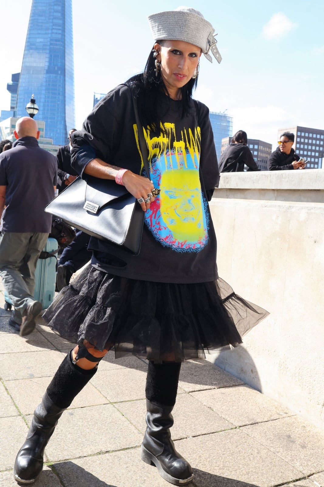 Oversized Graphic Tee Over Tulle Skirt And Fishnets Oversized Graphic Tee Over Tulle Skirt And Fishnets — Emo Outfits