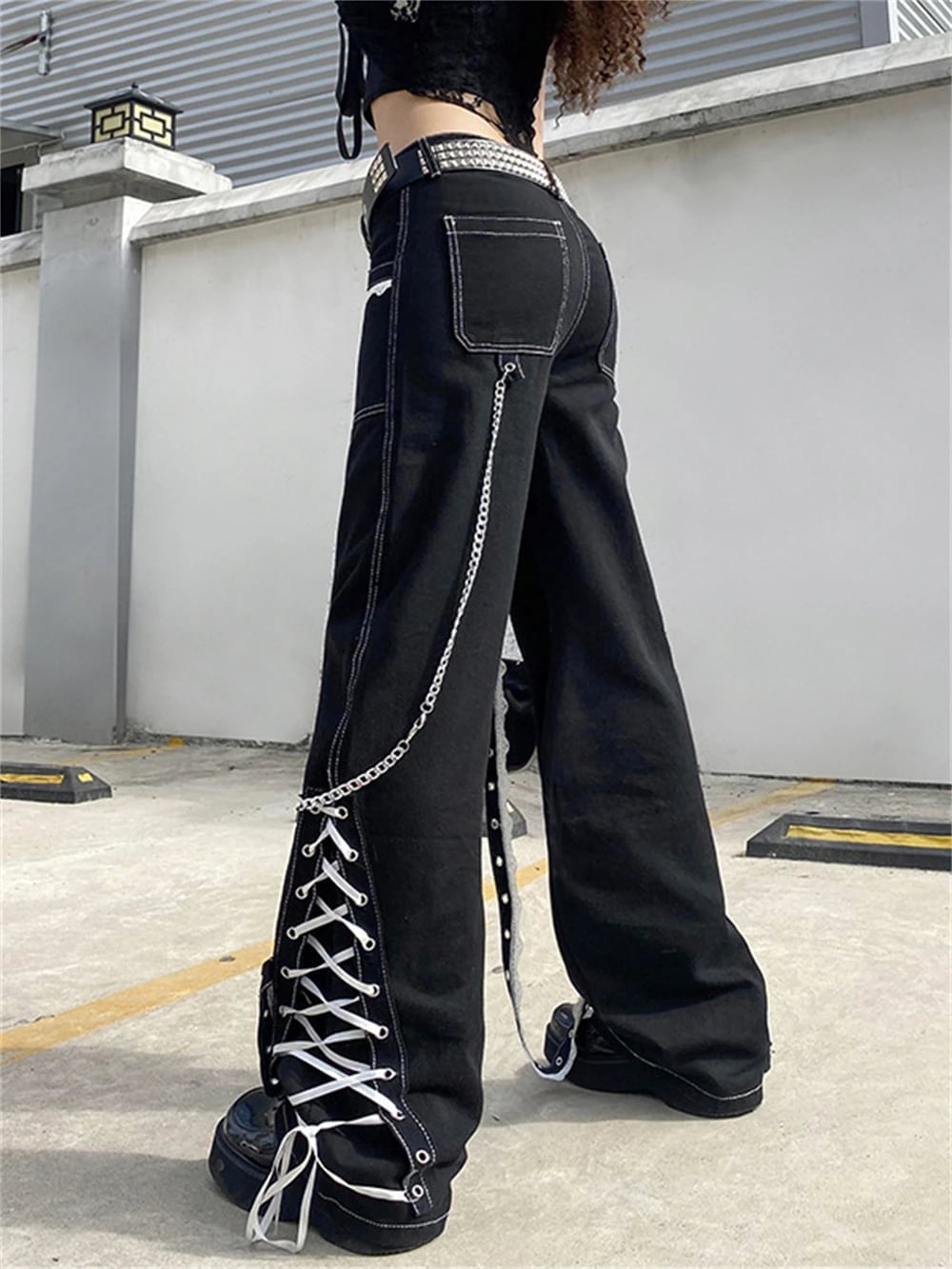 Wide-leg pants with chain detail offer bold statement Wide-leg pants with chain detail offer bold statement — Emo Style