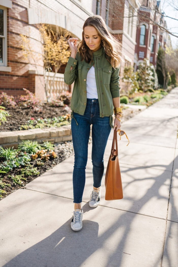 Green Utility Jacket Skinny Jeans and Tan Tote Green Utility Jacket Skinny Jeans and Tan Tote — Errands Outfits