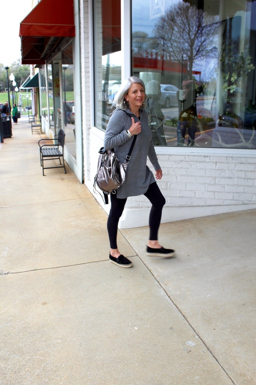 Gray Hooded Tunic Black Leggings and Silver Bag Gray Hooded Tunic Black Leggings and Silver Bag — Errands Outfits