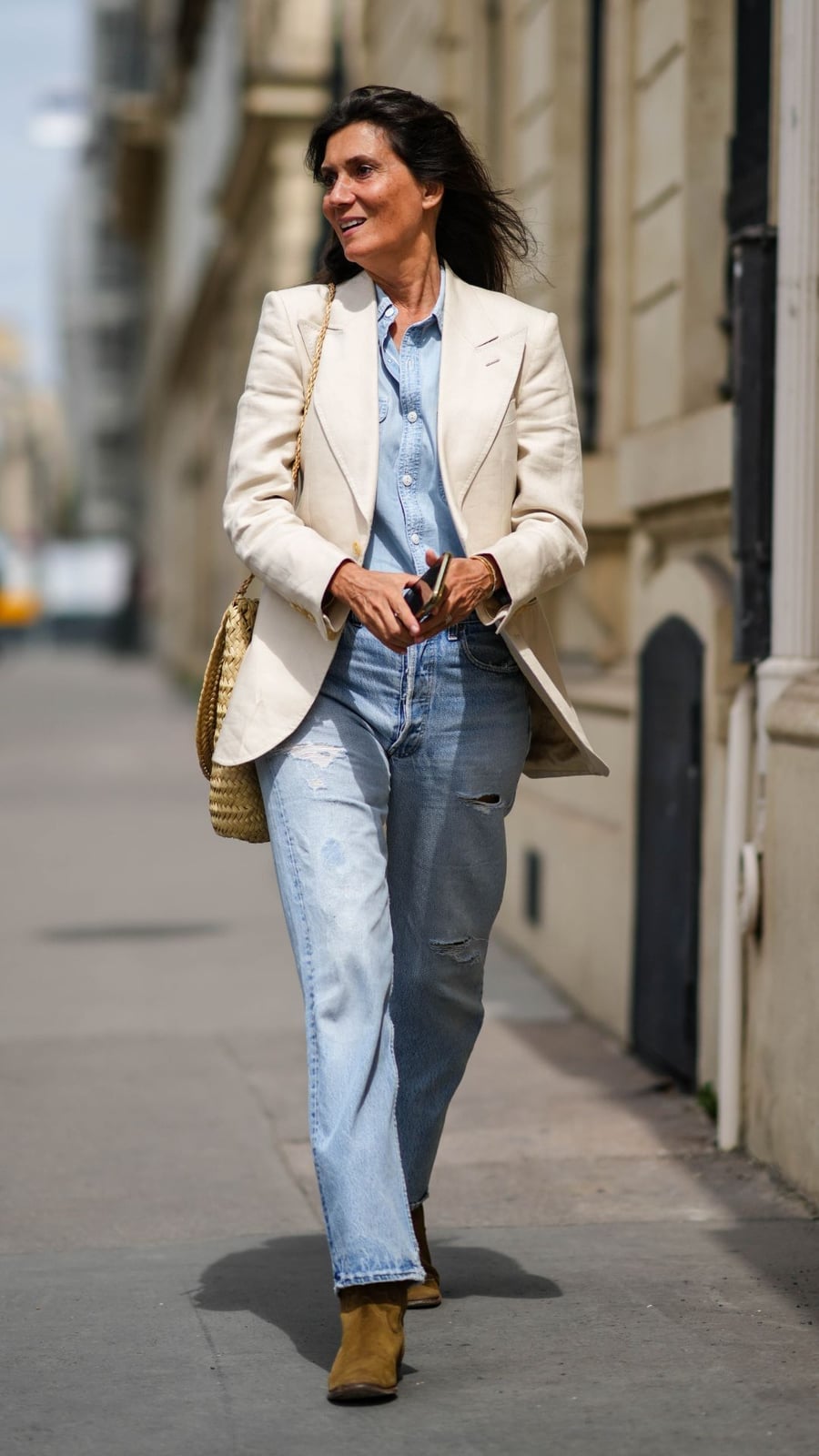 Beige Blazer Denim Shirt and Ripped Jeans for Daytime Beige Blazer Denim Shirt and Ripped Jeans for Daytime — Errands Outfits